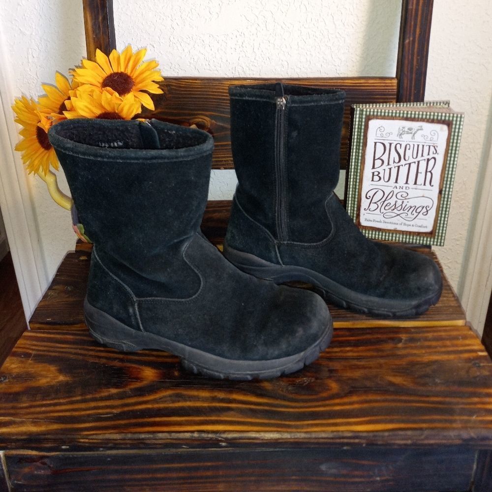 EUC Cabela's Lined Hiking Boots